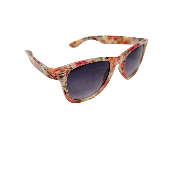 Women's Translucent Floral Print Plastic Frame Horn Rimmed Sunglasses - Picture 2 of 7